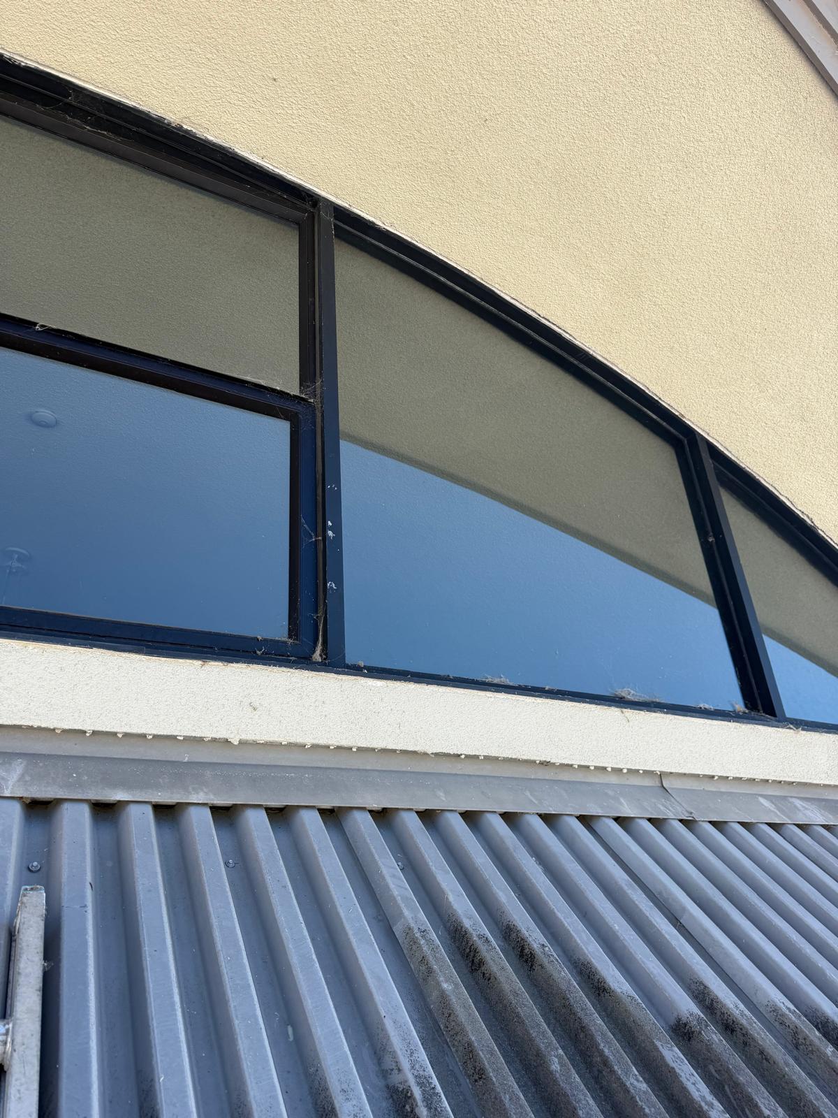 Clean arch window glass detail